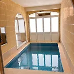Serenity Wellness With Private Sauna Hébergement de vacances