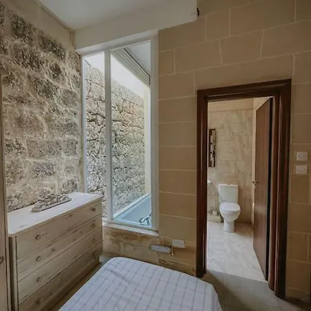 Double Heated Pools, Free Ac