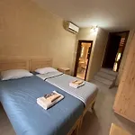 Serenity Wellness With Private Sauna Надур