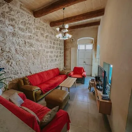 Double Heated Pools, Free Ac Nadur
