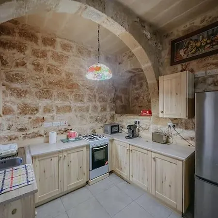 Double Heated Pools, Free Ac Nadur