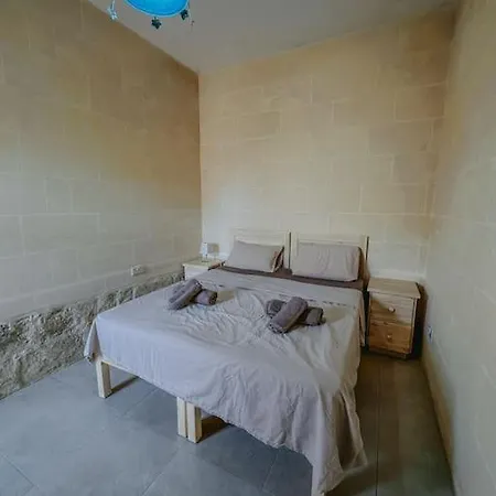 Vakantiehuis Double Heated Pools, Free Ac *