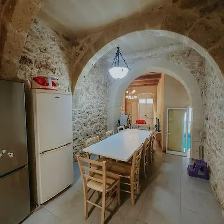 Double Heated Pools, Free Ac Nadur