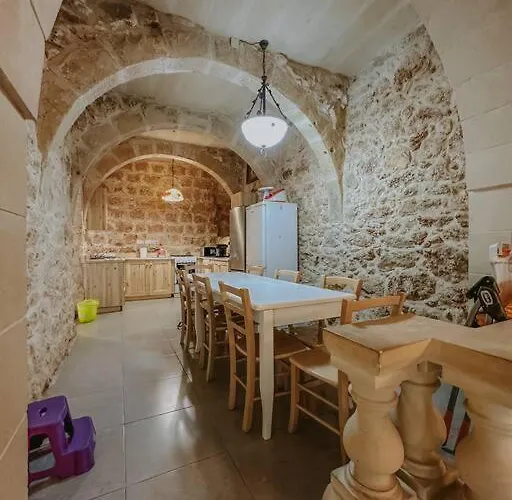 Tatil Evi Double Heated Pools, Free Ac Nadur