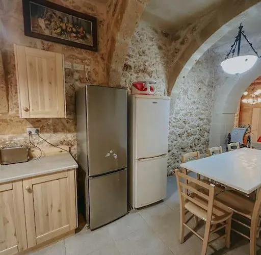 Double Heated Pools, Free Ac Nadur