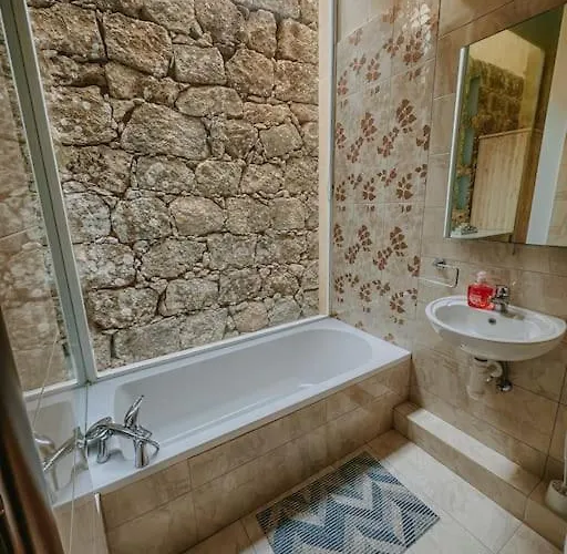 Double Heated Pools, Free Ac Надур