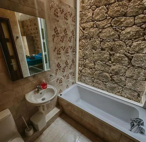 Tatil Evi Double Heated Pools, Free Ac Nadur